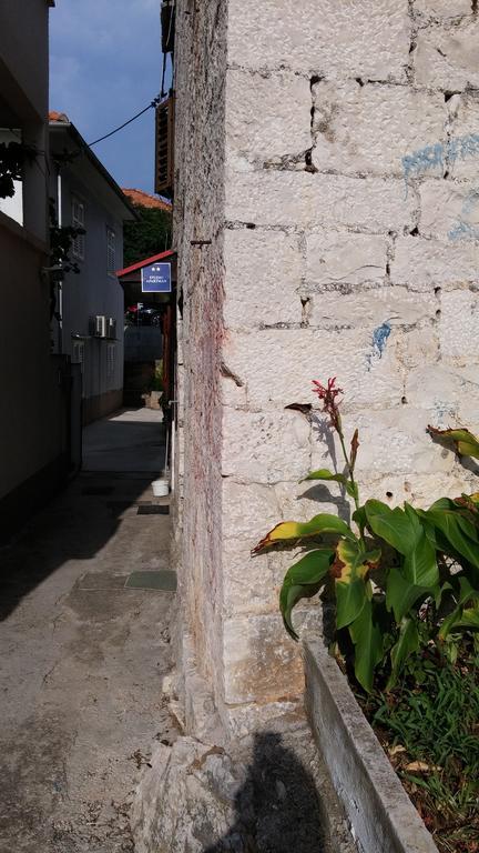 Apartment Gabre Trogir Exterior photo